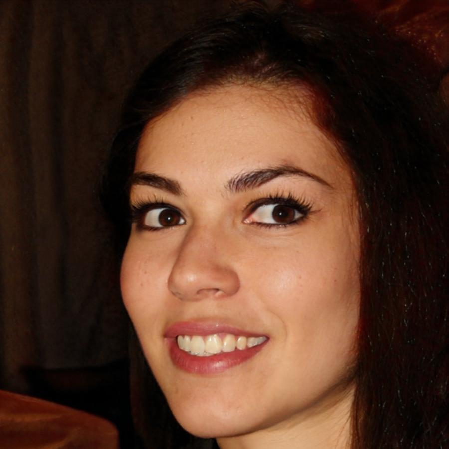 Portrait of Jennifer Nakamura, Personal Finance Coach